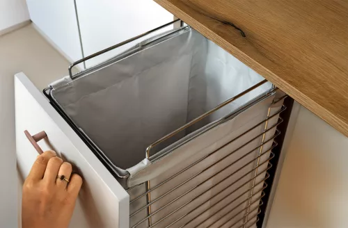 Nomet 400 mm fenékre szerelhető szennyestartó mosható betéttel